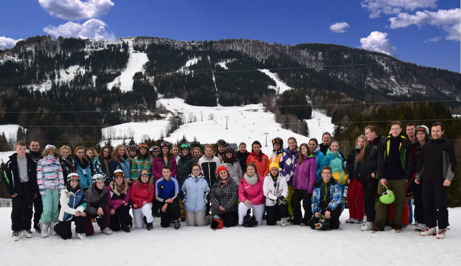 skitag_gruppenfoto_webseite