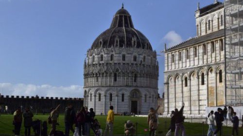 janka_bild-von-touristen-in-pisa-1